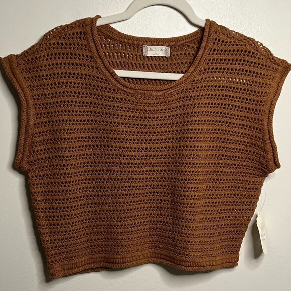 Altar'd State Sweaters - Altar'd State KARA Boxy Vest in Chestnut Color Size M